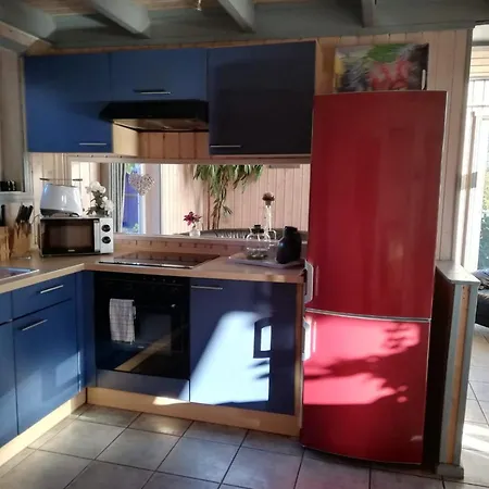 Prázdninový dům Skandinavisches Ferienhaus Am See *